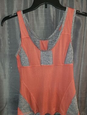 Lululemon Heathered Gray & Coral Performance Tank